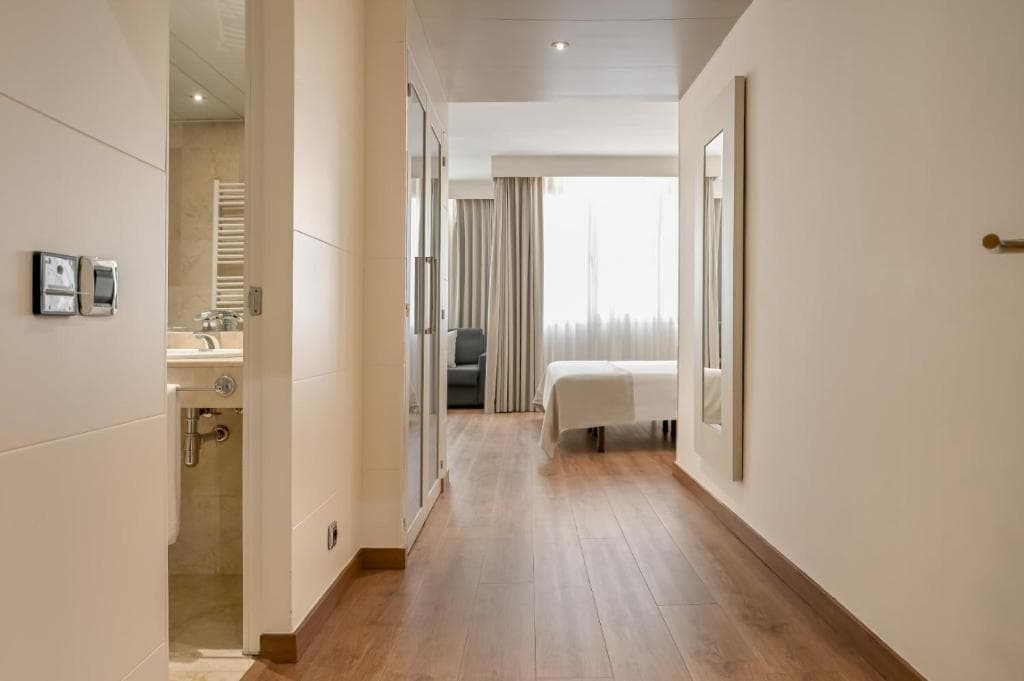 Aparthotel Mariano Cubi - 32