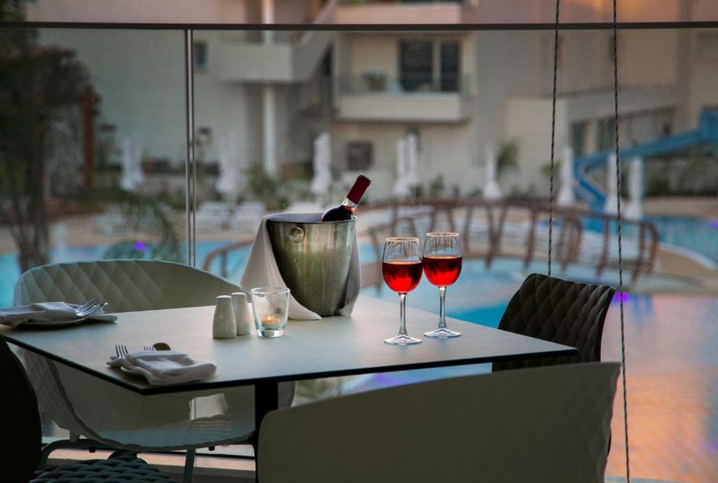 Vangelis Hotel and Suites - 18