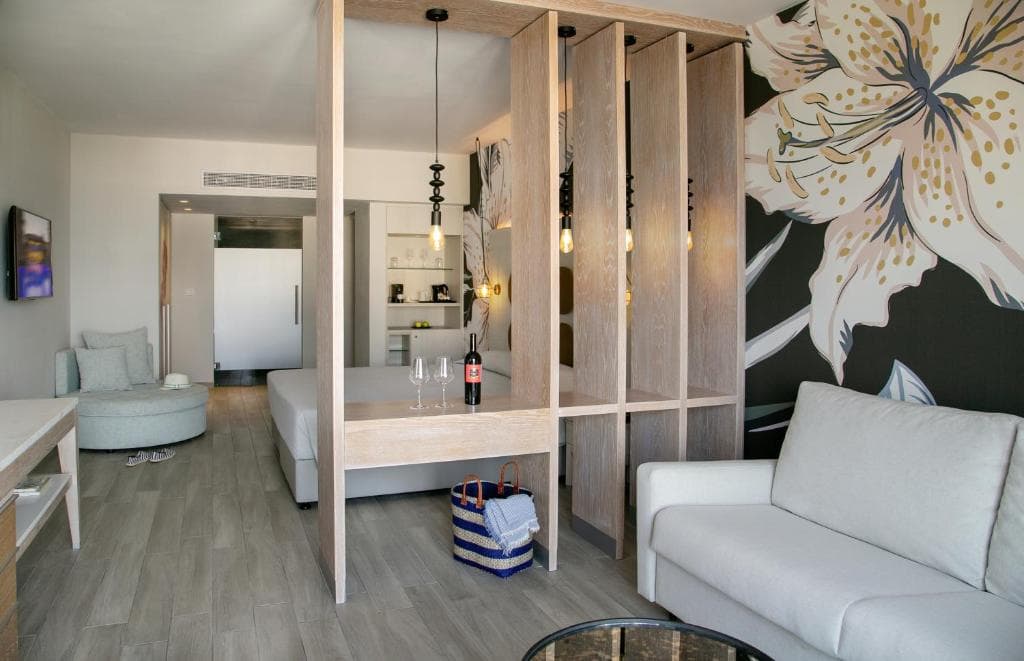 Vangelis Hotel and Suites - 22