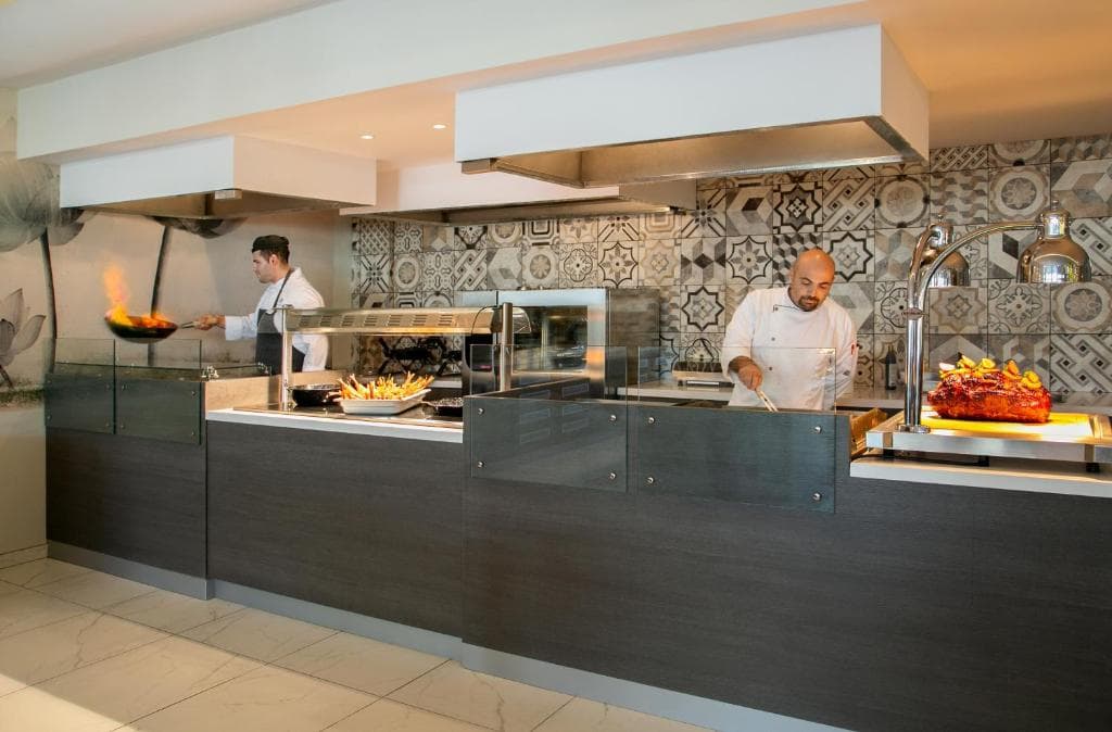 Vangelis Hotel and Suites - 25