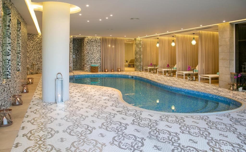 Vangelis Hotel and Suites - 74