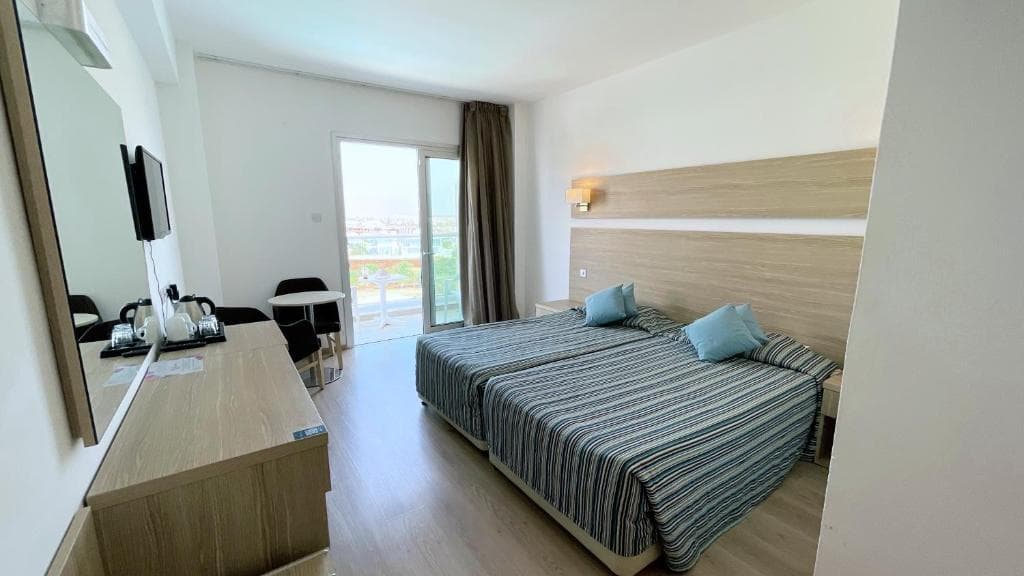 Kapetanios Bay Hotel Protaras - 23