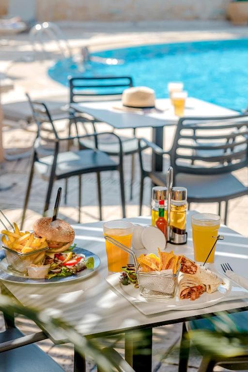 Hotel Louis Althea Beach - 37