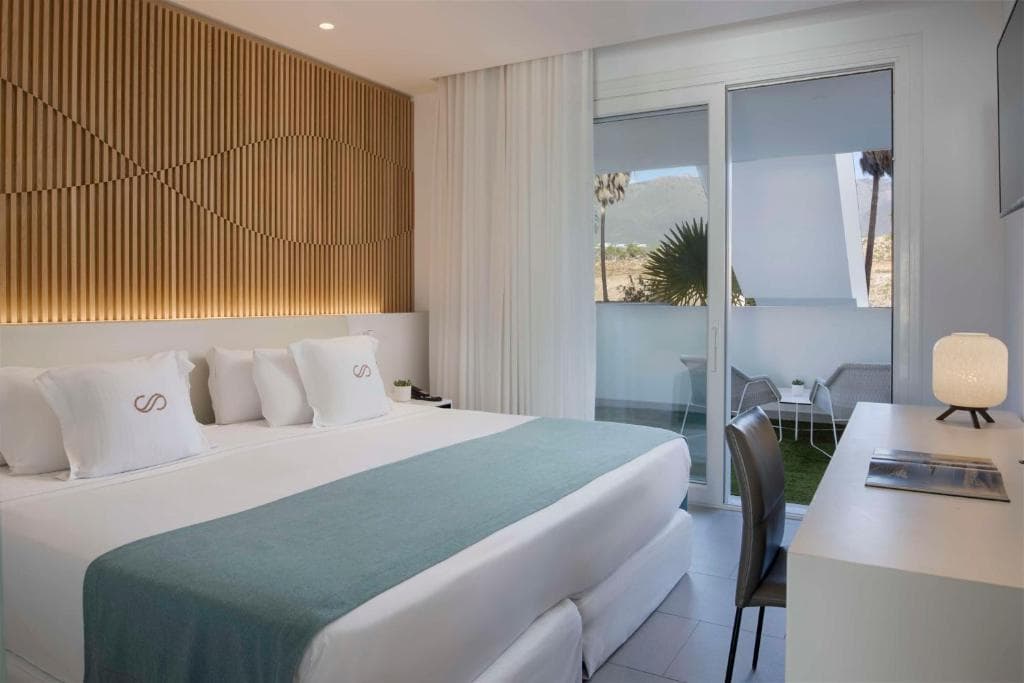 Hotel Royal Hideaway Corales Suites - 82