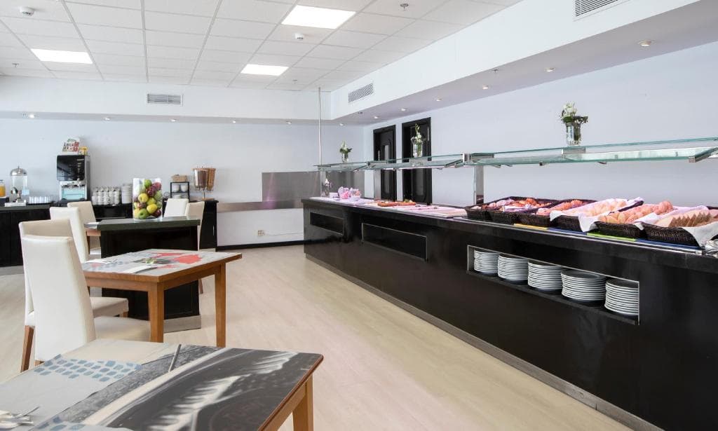 Hotel Chamartin The One - 31