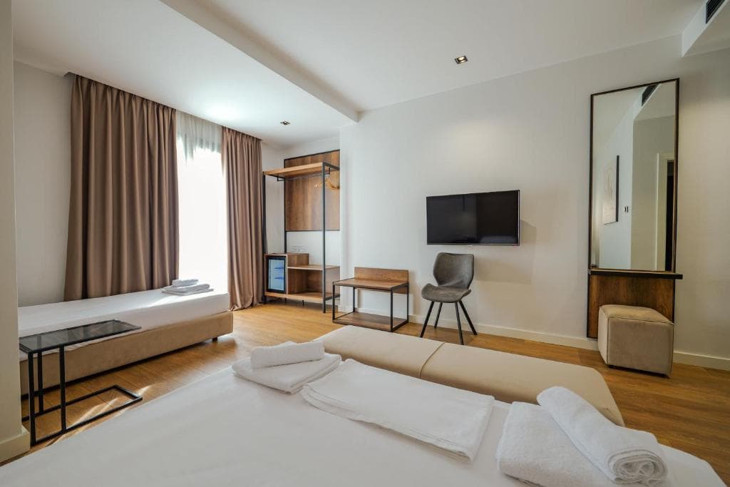 Hotel Central Vlore - 10