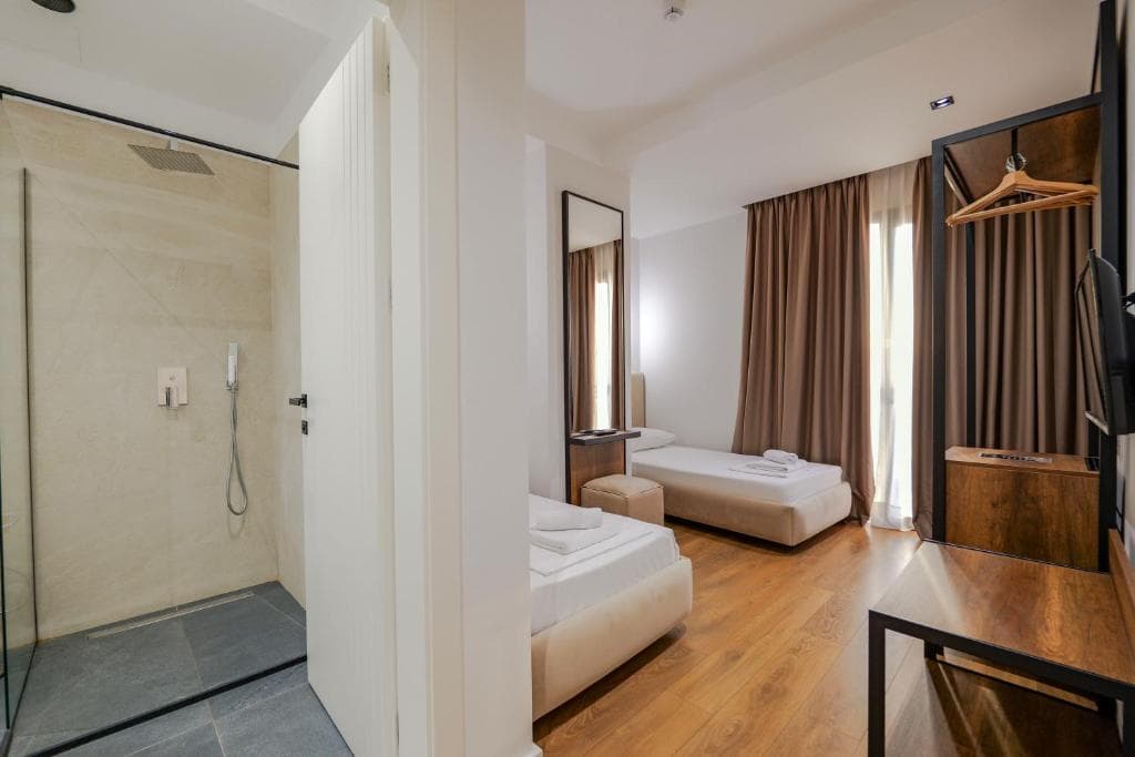 Hotel Central Vlore - 16