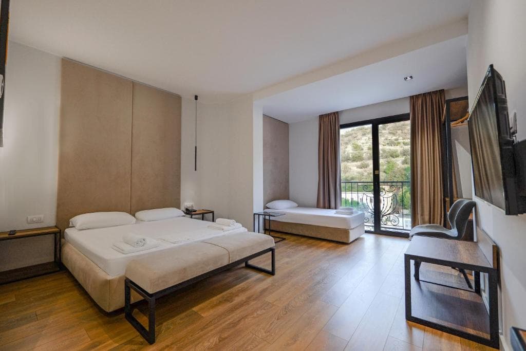 Hotel Central Vlore - 23