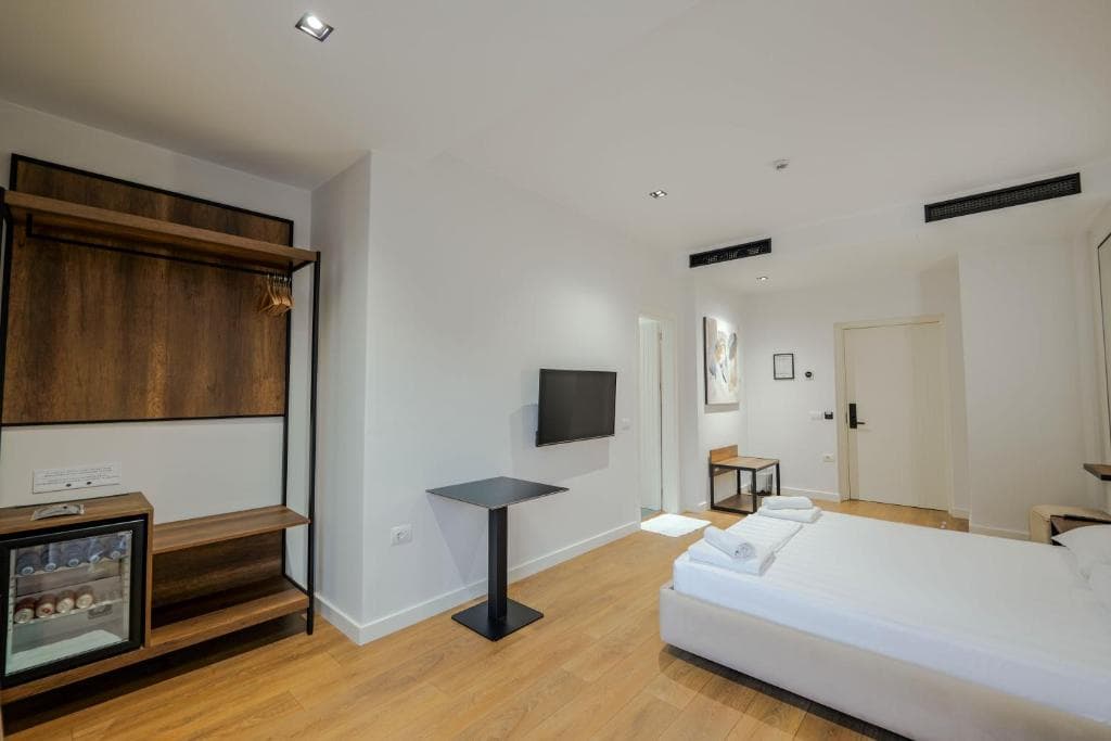 Hotel Central Vlore - 26