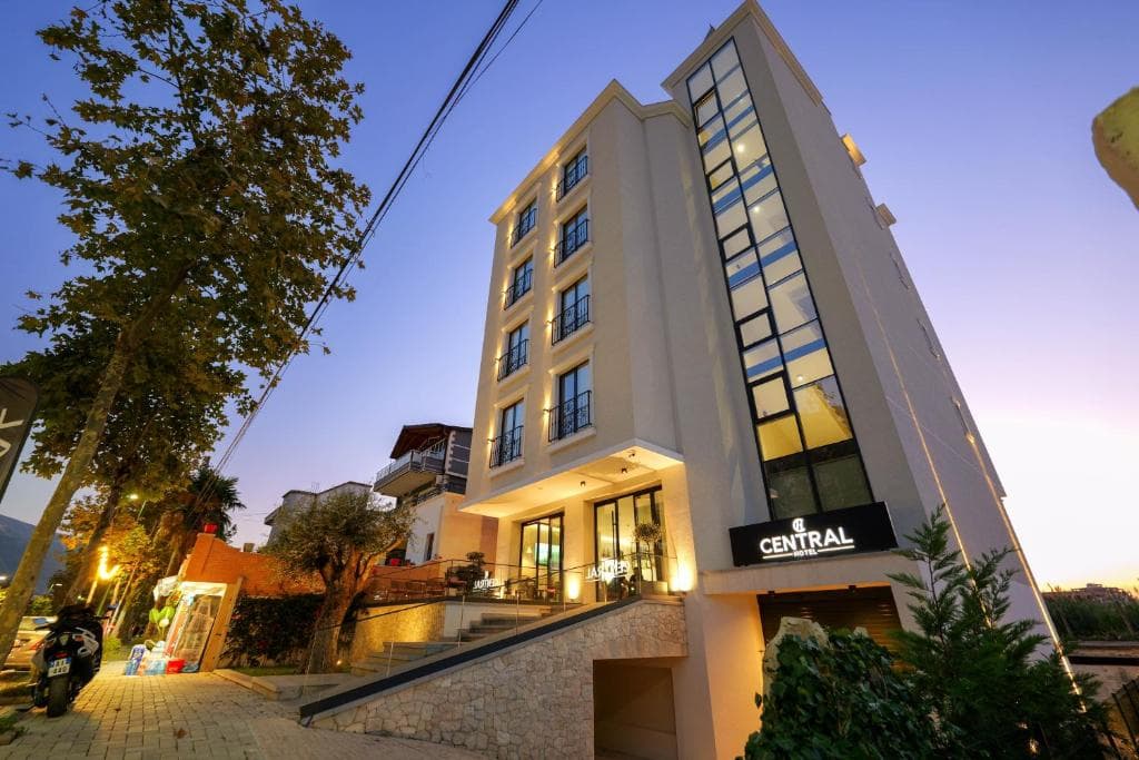 Hotel Central Vlore - 33