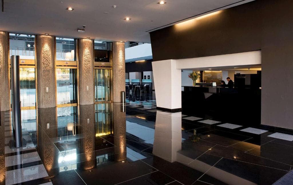 Hilton Madrid Airport - 4