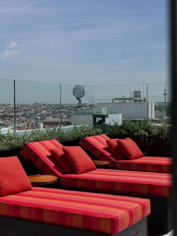 Hotel Montera Madrid, Curio Collection by Hilton - 7