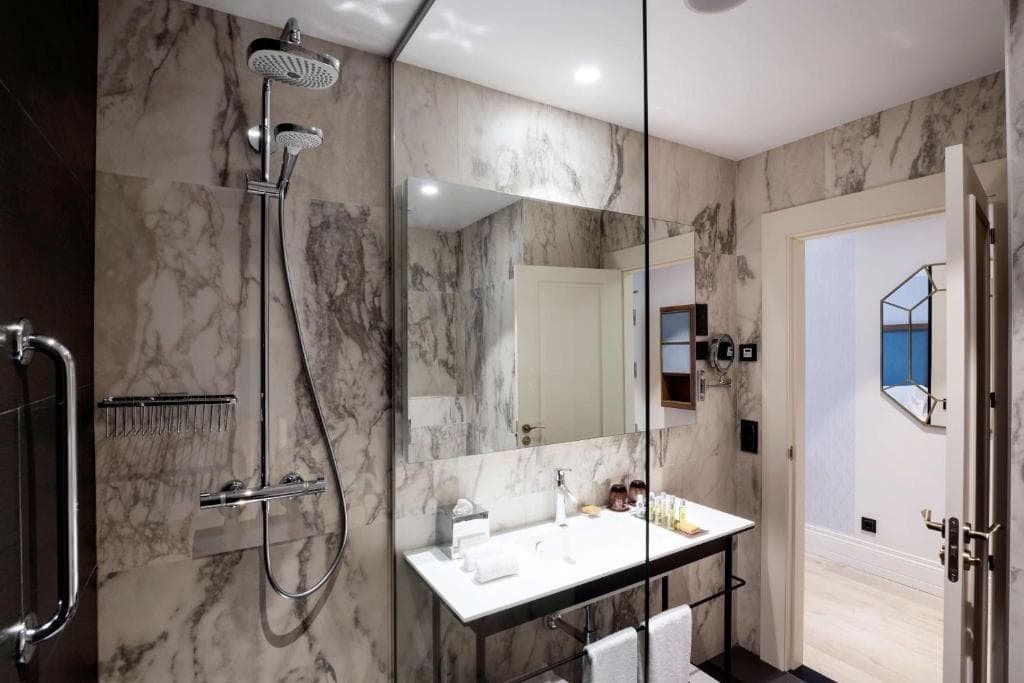 DoubleTree by Hilton Madrid - Prado - 24