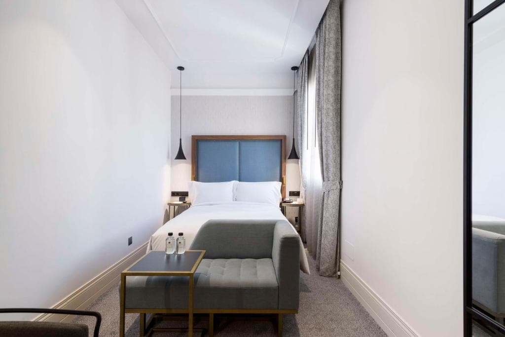 DoubleTree by Hilton Madrid - Prado - 41
