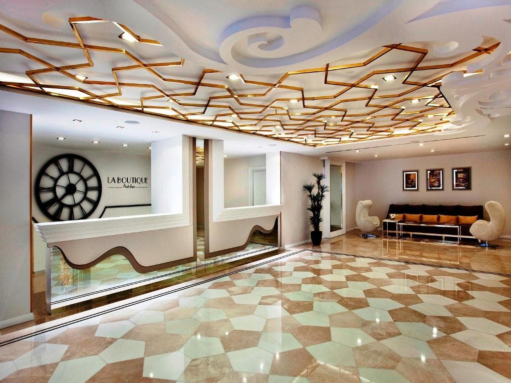 La Boutique Hotel & Suites - 21