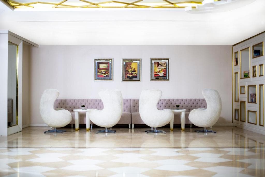 La Boutique Hotel & Suites - 38