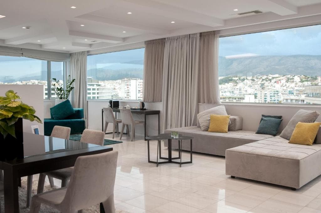 Athenaeum Grand Hotel - 4