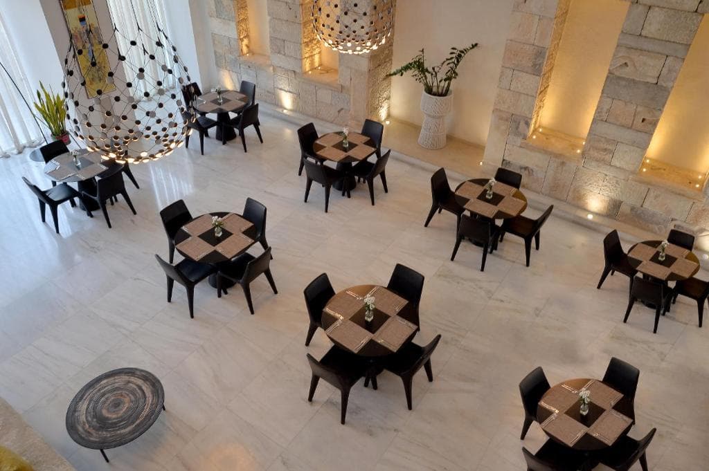 Athenaeum Grand Hotel - 13