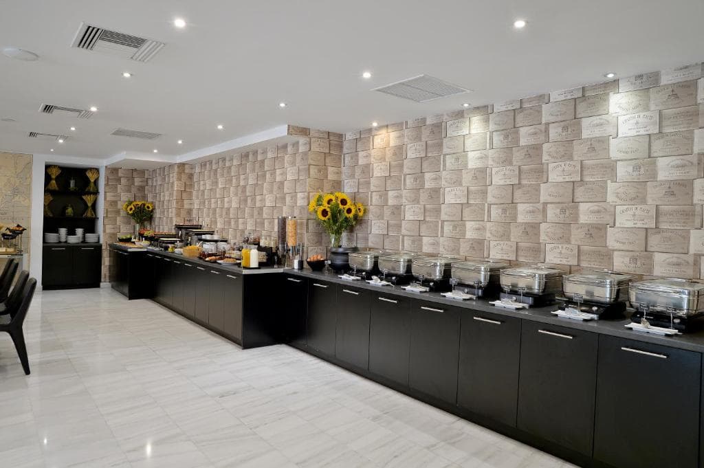 Athenaeum Grand Hotel - 14