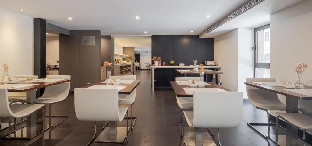 Hotel Ilunion Almirante - 20