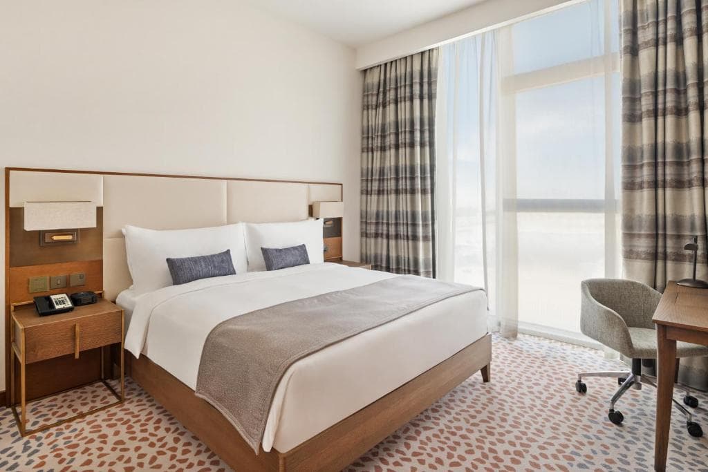 Staybridge Suites Dubai Al-Maktoum Airport, an IHG Hotel - 4