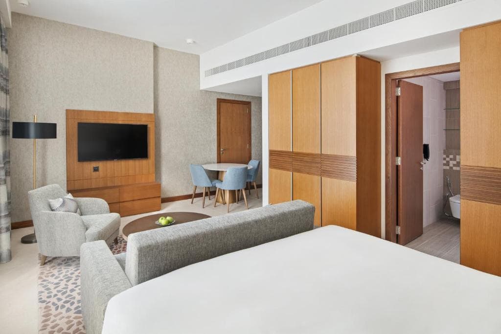 Staybridge Suites Dubai Al-Maktoum Airport, an IHG Hotel - 15