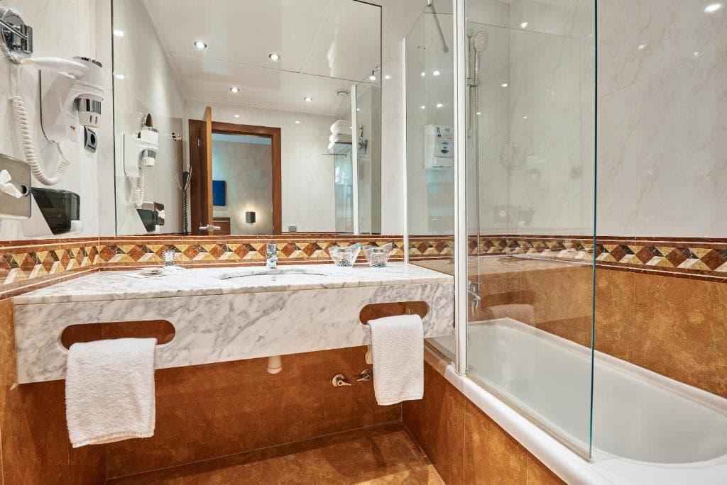 Hotel Garbi Millenni - 4