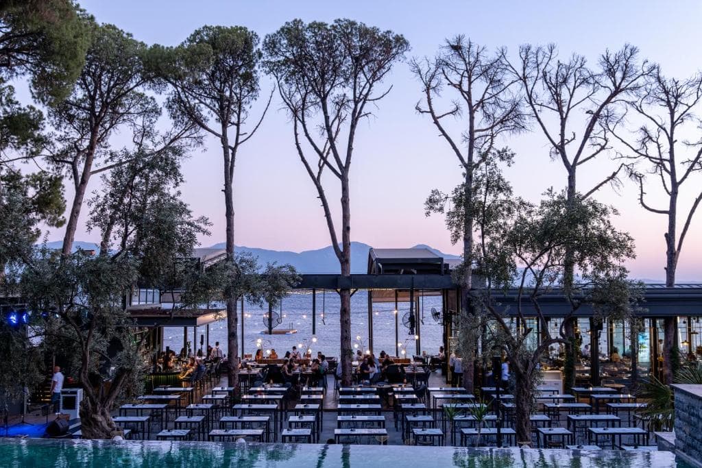 Unique Life Style Hotel - 28