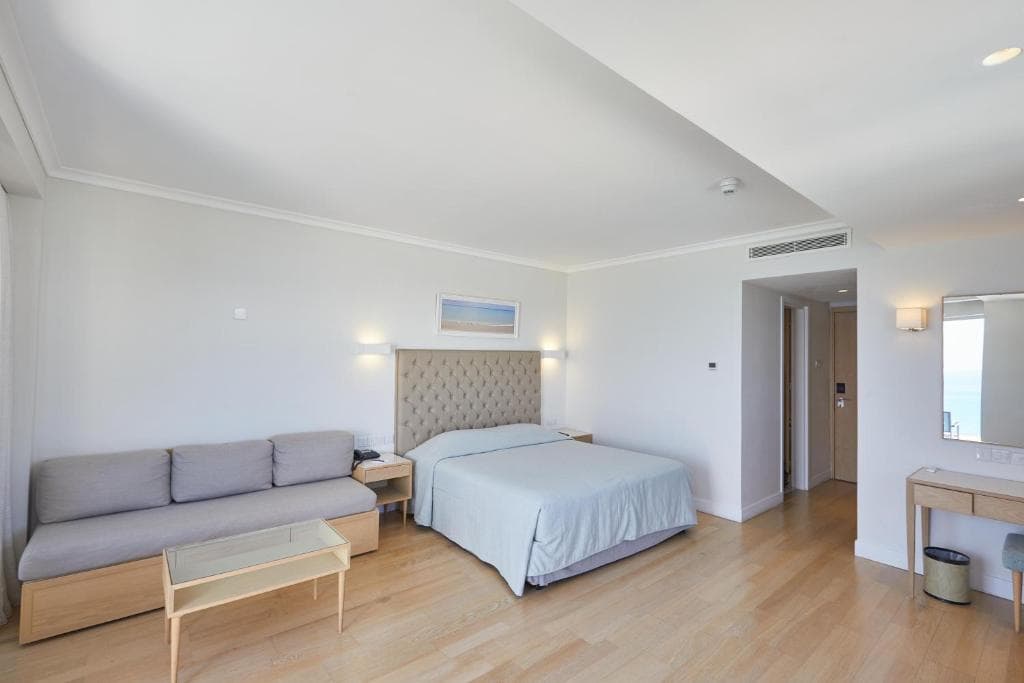 Sunrise Beach Hotel - 35