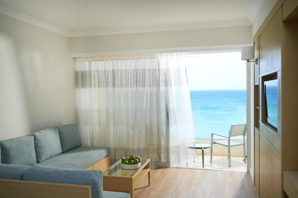 Sunrise Beach Hotel - 39