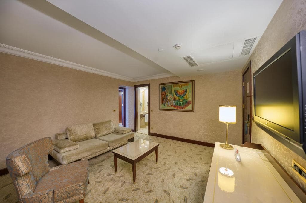 Crowne Plaza Old City Hotel - 14