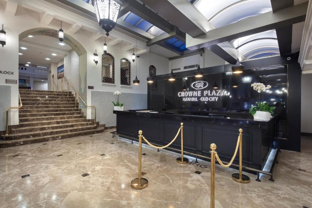 Crowne Plaza Old City Hotel - 45