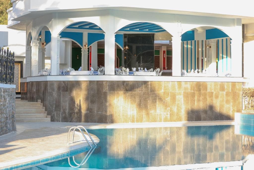 Green Bay Resort And Spa - 25