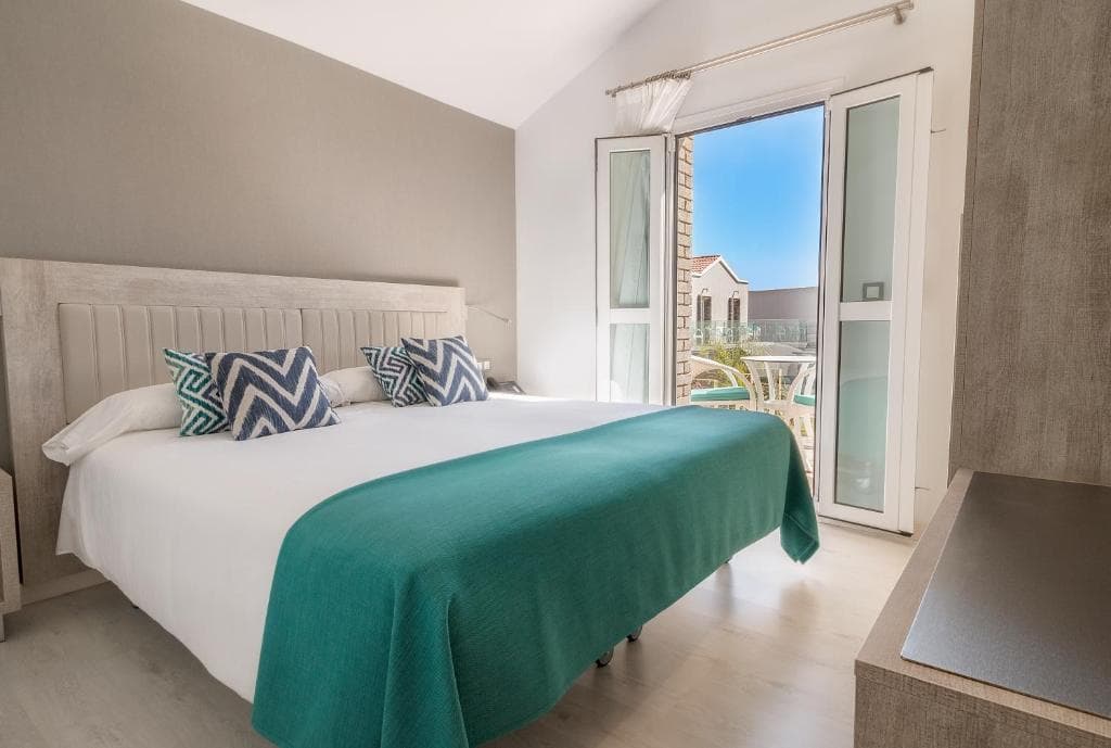 Hotel LIVVO Los Calderones - Adults recommended - 2