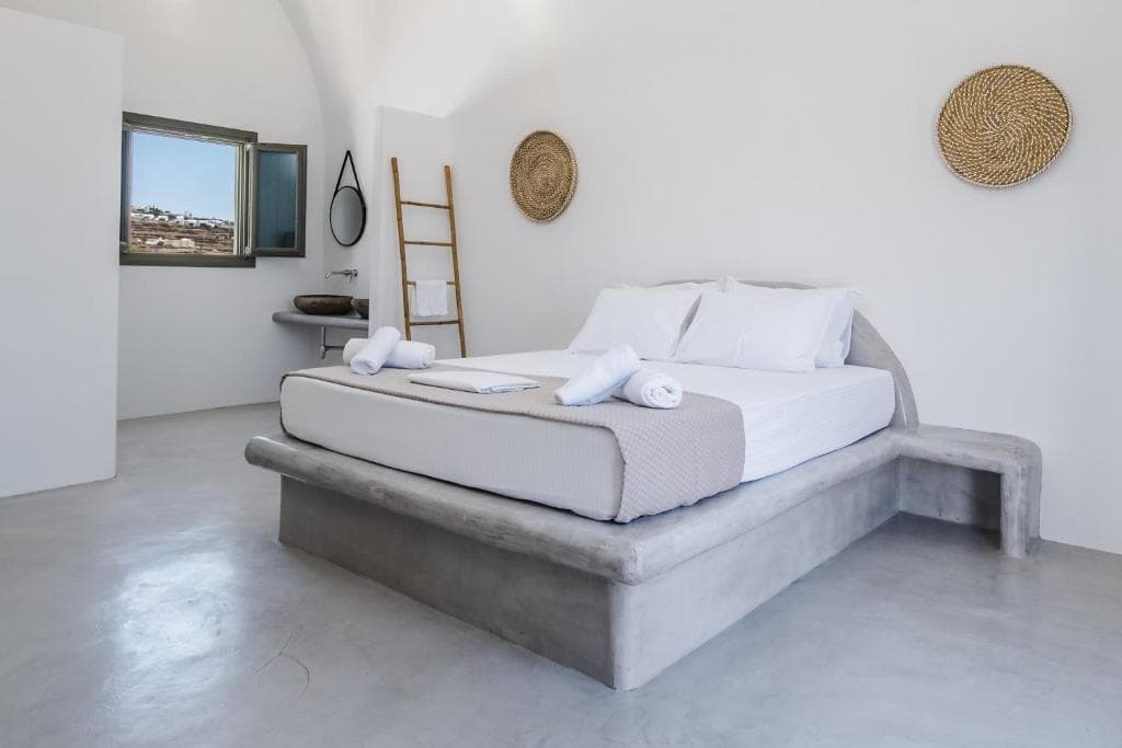 Amethyst Luxury Suites - 43