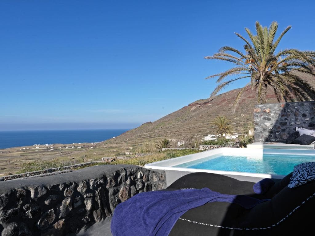 Elysian Santorini - 29