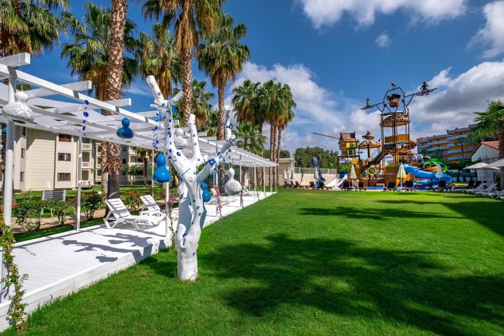 Utopia Resort & Residence - 31