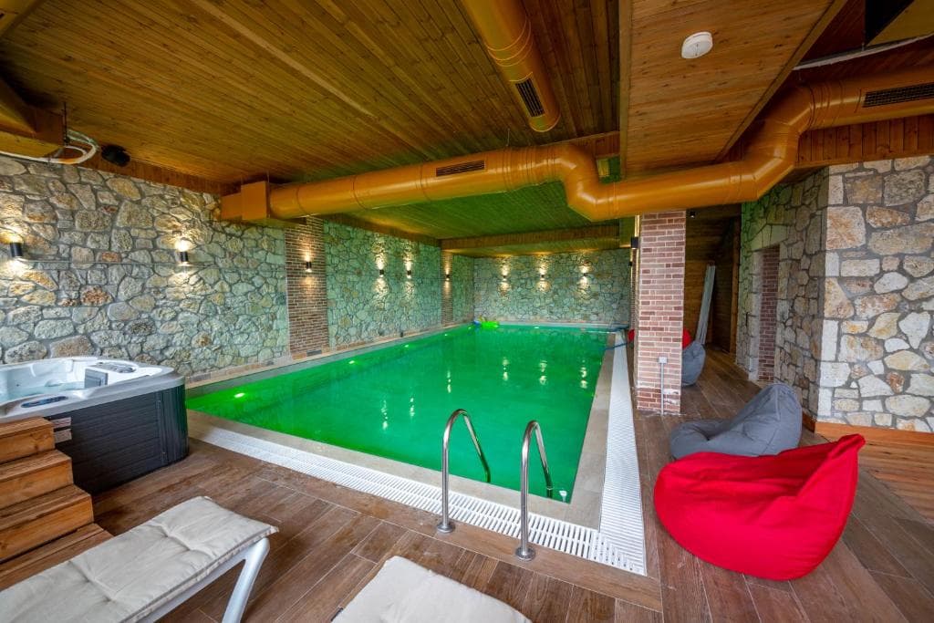 Hotel & Spa Aerial - 2