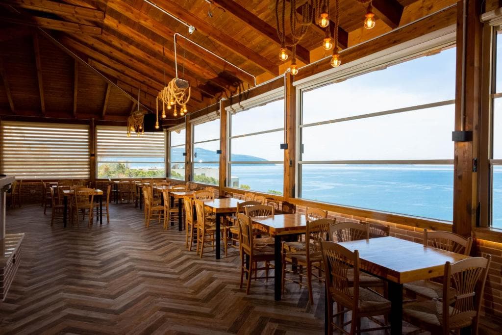 Hotel & Spa Aerial - 7