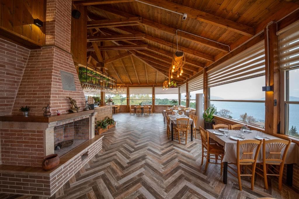 Hotel & Spa Aerial - 11