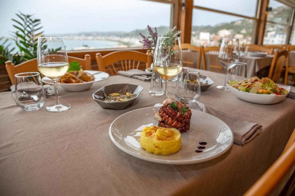 Hotel & Spa Aerial - 13