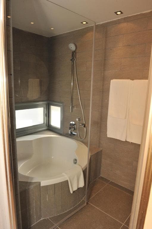 E-Hotel SPA & Resort - 22