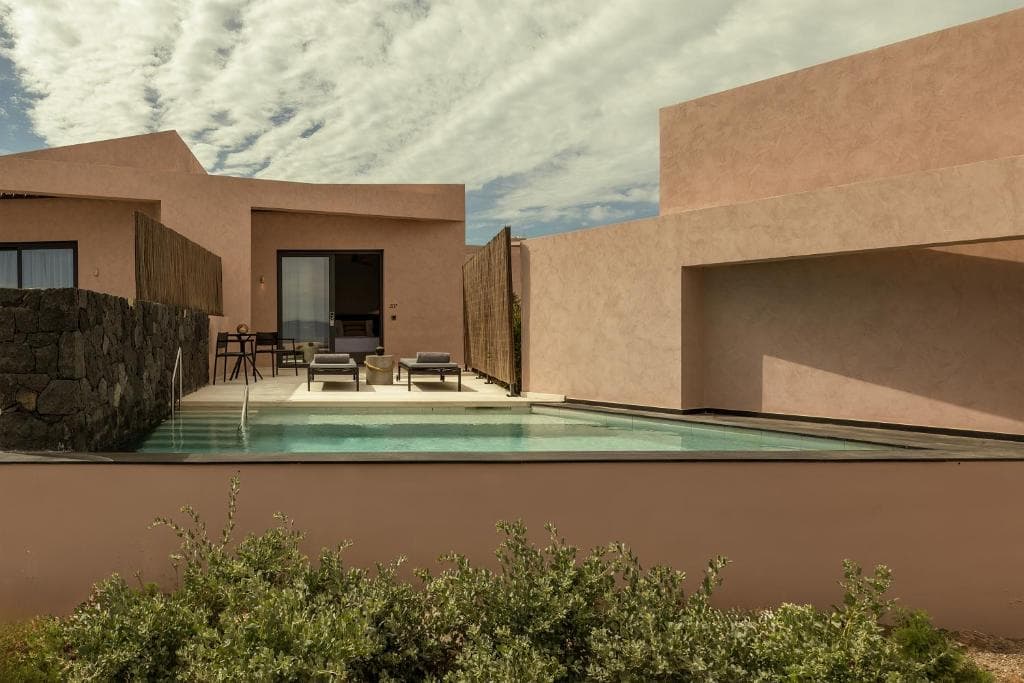 Domes Novos Santorini Resort, Autograph Collection - 9