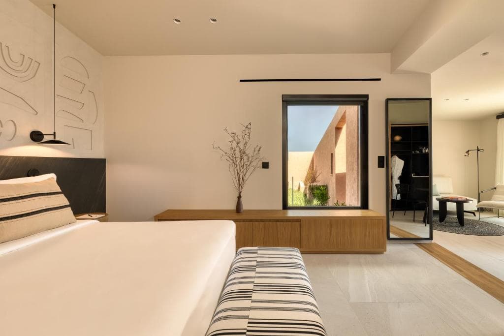 Domes Novos Santorini Resort, Autograph Collection - 23