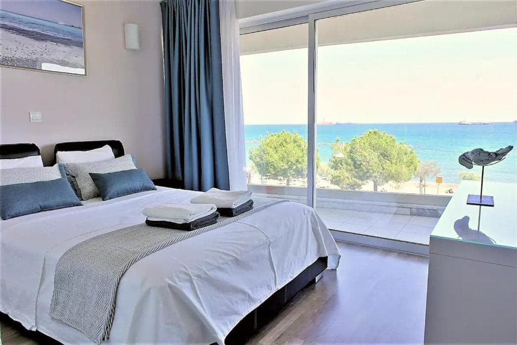 Eden Beach Apartments - 2