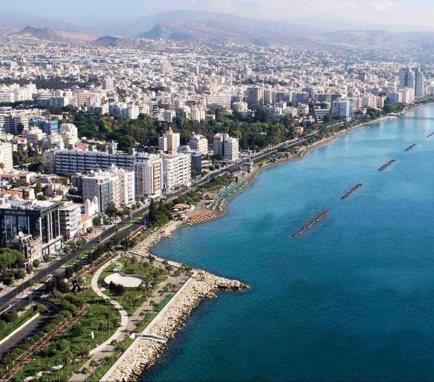 Eden Beach Apartments - 42