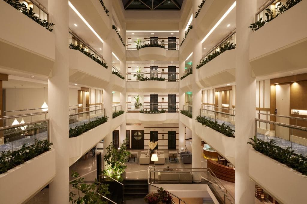 Mediterranean Beach Hotel - 24