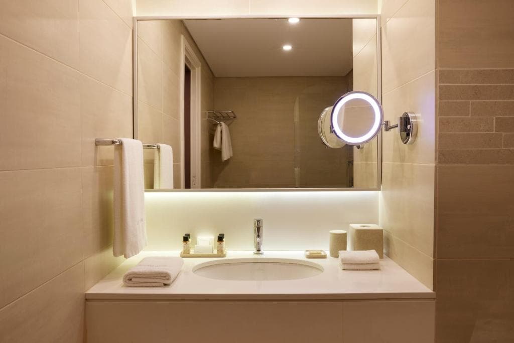 Mediterranean Beach Hotel - 45