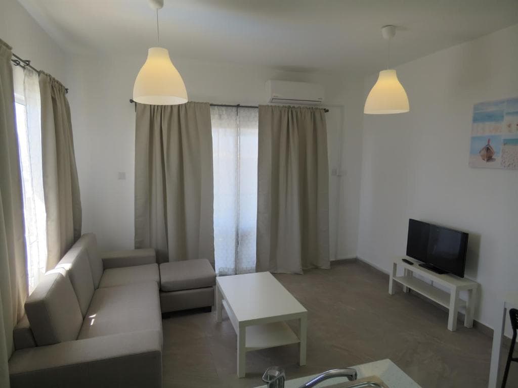 Polyxeni Hotel Apartments - 36