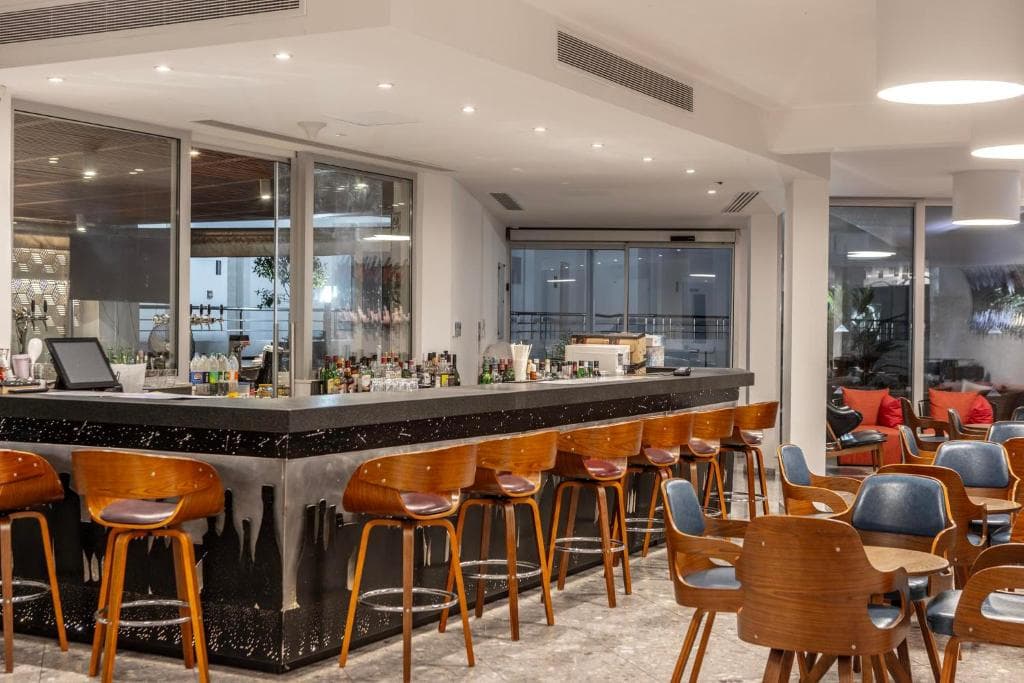 Park Beach Hotel - 4